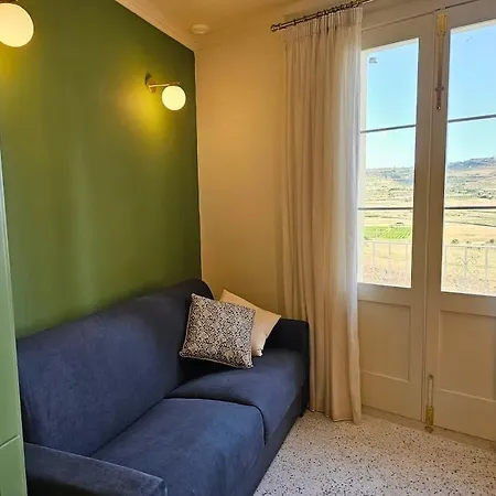 Scenic Views - A Stylish Getaway In *