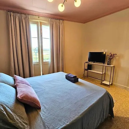 Scenic Views - A Stylish Getaway In * L-Imgarr